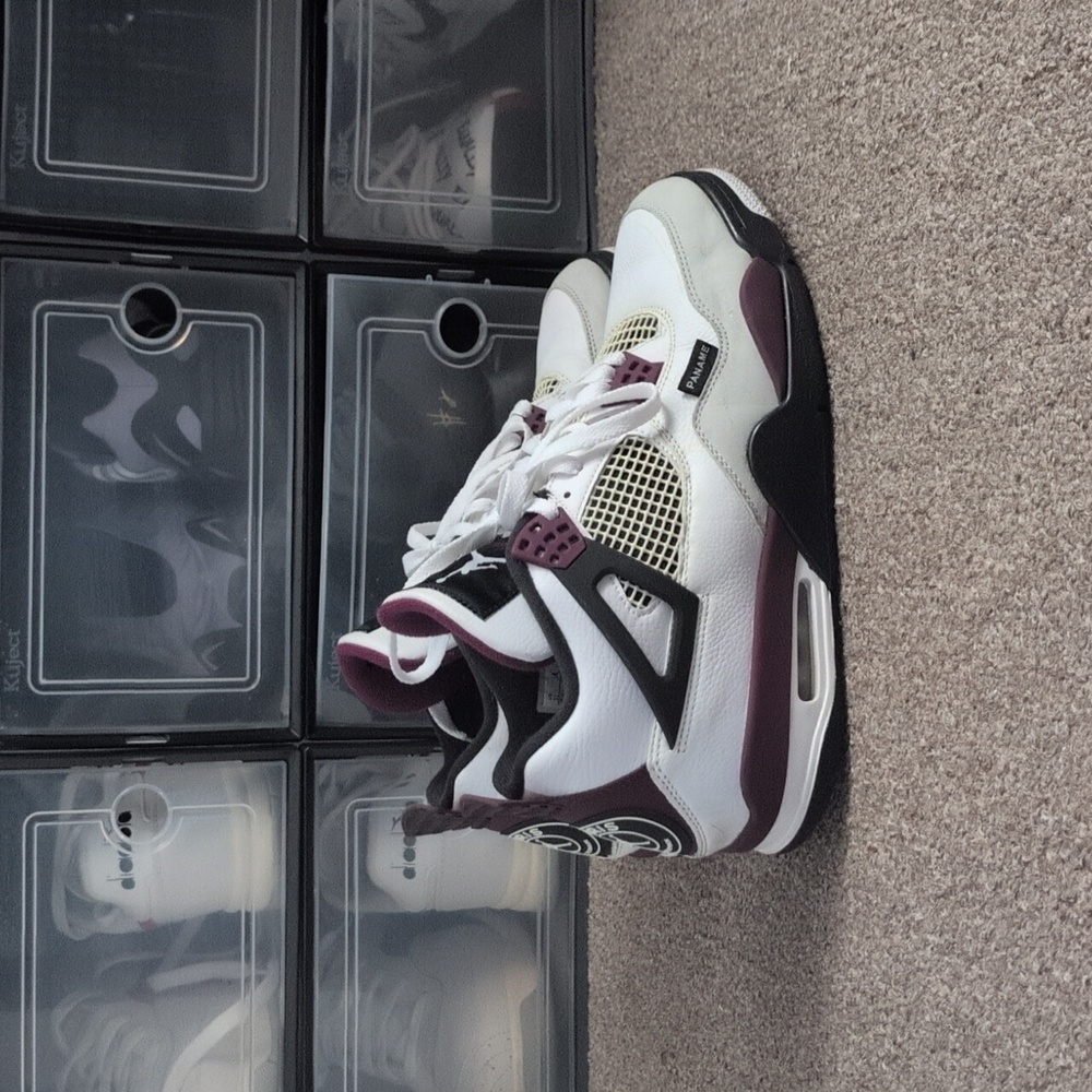 Jordan 4 Retro x Paris Saint-Germain